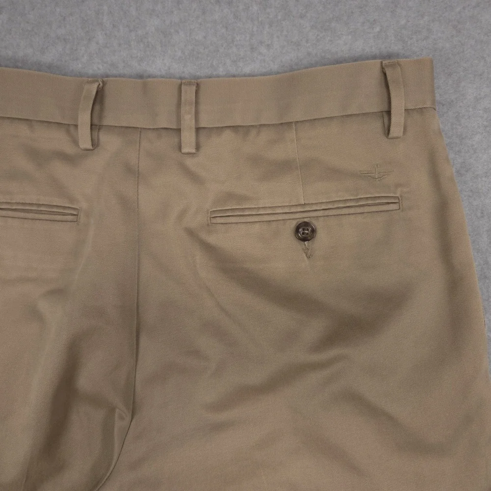 Dockers Mens 33x32 Beige Tan Classic Fit Pleated Front Chino Khaki Pants School